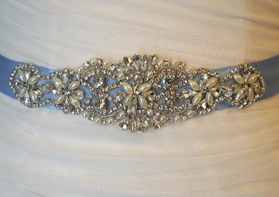 This gorgeous rhinestone belt will be definitely add a touch of sparkle and glamour to bridal or bridesmaid dress!Get this beautiful wedding belt sash for you wedding day!
