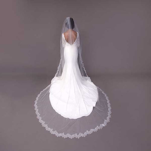 LUXURY SOFT  Cathedral Veil with Chantilly French lace.